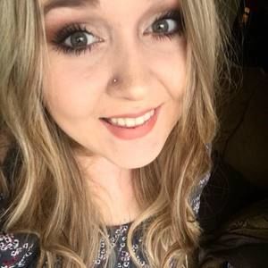 Meet your Posher, Courtney
